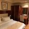 2 bedroom Apartment in Oasis