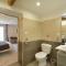 chambres d hotes Le Mas Julien piscine chauffée adult only