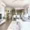 ZEN QUEST - The NOMADS PAD Near Nightcliff Markets & Sunset Foreshore
