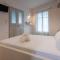 Amelia Deluxe Rooms