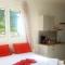 Elaia country living