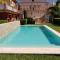 Beautiful penthouse with 3 pools, indoor heated pool, sauna, jacuzzi Beautiful penthouse with 3 pools, indoor heated pool, sauna, jacuzzi