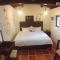 Longmen Inn Bed and Breakfast