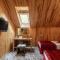 Status Hotel