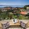 Holiday House Kleme