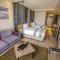Shimall Hotel