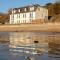 Promenade Apartment with own Beach Hut - Totland