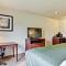 Castle Rock Inn & Suites - Quinter