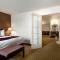 Ramada by Wyndham Red Deer Hotel & Suites - Red Deer