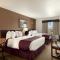 Ramada by Wyndham Red Deer Hotel & Suites - Red Deer