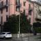 Gira Guest House