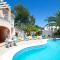 Holiday Home Amber by Interhome