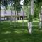 Mere Holiday House