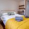Oak - Three Tuns Apartments, Pettistree, Wickham Market - by Aldeburgh Coastal Cottages