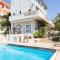 Foto: Beautiful Villa with pool in Anavyssos 1/29