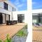 Villa Pool and Beach Bretagne