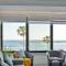 Phaedrus Living Seaview Luxury Flat Marina Court 213
