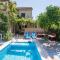 Foto: Family friendly apartments with a swimming pool Sutivan, Brac - 16593