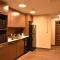 PARTY HOSTEL - The Canmore Hotel Hostel