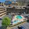 Crossroads Inn & Suites - Gatlinburg