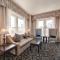 Gaslamp Plaza Suites
