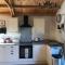 Cosy dog friendly lodge with an outdoor bath on the Isle of Wight