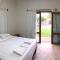 TROPICAL HOUSE ATINS