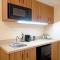 Quality Inn & Suites Robbinsville