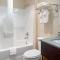 Quality Inn & Suites Robbinsville