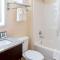 Quality Inn & Suites Robbinsville