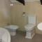 SHAY LYAH SELF CATERING