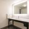 La Quinta by Wyndham Baltimore N / White Marsh