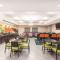 La Quinta by Wyndham Houston IAH Bush Intl Airport E