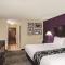 La Quinta Inn & Suites by Wyndham Louisville East - Луисвилл