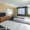 La Quinta by Wyndham Naples Downtown