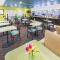 La Quinta by Wyndham Floresville