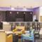 La Quinta Inn & Suites by Wyndham Atlanta South - McDonough - McDonough