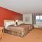 Clackamas Inn and Suites - كلاكمس