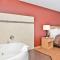Clackamas Inn and Suites - كلاكمس