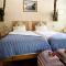 Etusis Lodge