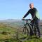 Snug Oak Hut with a view on a Welsh Hill Farm - Brecon