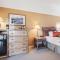 Headwaters Lodge & Cabins at Flagg Ranch