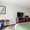 Cobblestone Hotel & Suites - Torrington