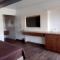 HOTEL AZTECA INN