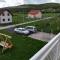 Apartment and Rooms Aračić