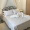 Pithos Apartments