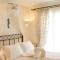 Pithos Apartments