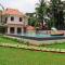 Waters Edge Villas