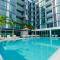 Oceanstone by Holy Cow, 1-BR, next building view - pláž