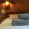 The Hollybush Inn and B&B - Priors Marston